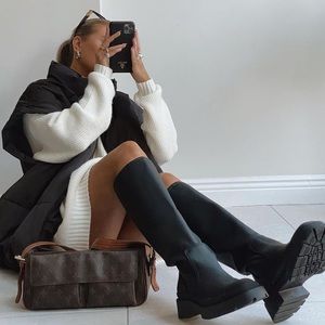 Zara boots 🖤🖤🖤 trendy boots supper comfy and go with any outfit